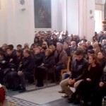 Chiesa stracolma per i funerali di Peppe e Nele Alabiso