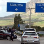 Il tratto di strada ceduto sulla Palermo - Sciacca, deviazioni