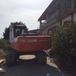 Demolizioni riprese a Licata dopo i tafferugli