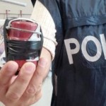 La bomba a mano sequestrata dalla Polizia