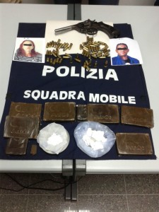 Luigi Nicatsro e Anna Arnone e droga, pistole munizioni sequestrate