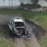 L'auto carbonizzata con i due cadaveri nel bresciano