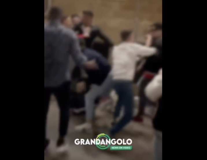 Canicattì, calci e pugni tra ragazzini: la maxi rissa diventa virale ...