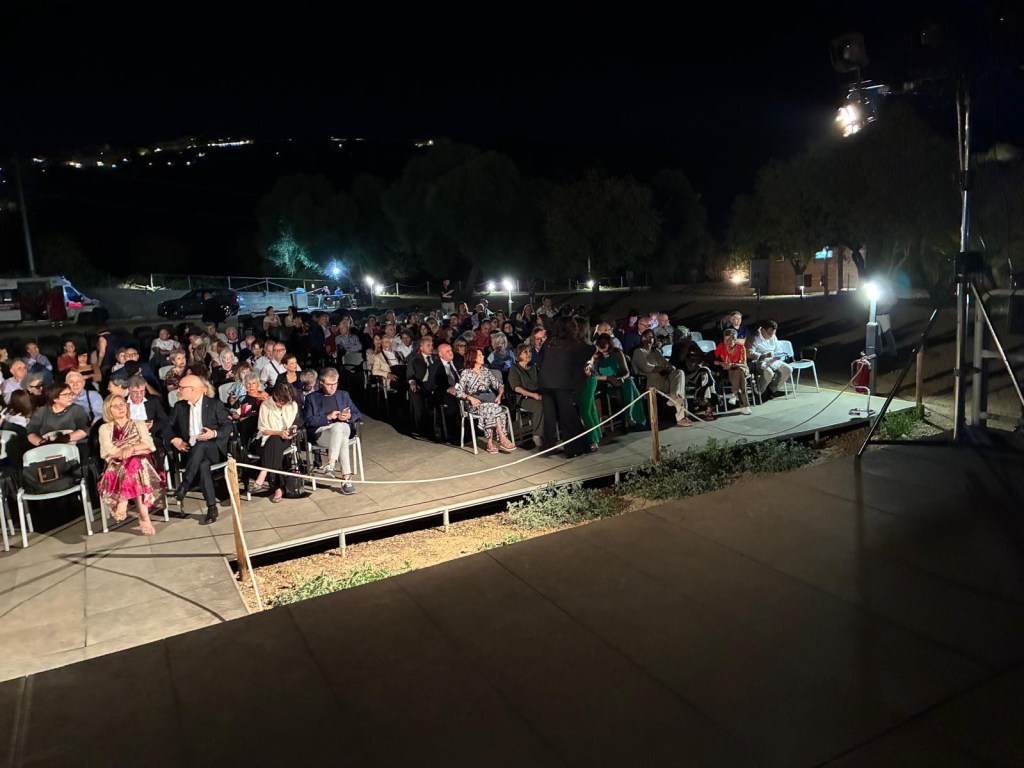 Sipario d'oro, presenti