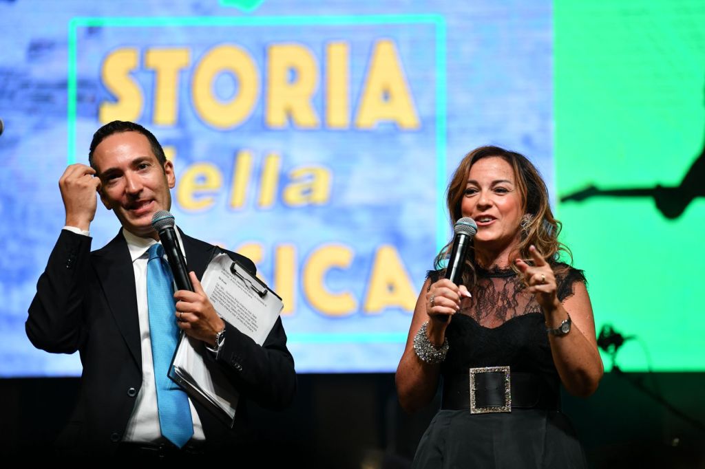 Storia della musica, presentatori